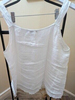 100% White Linen Blouse, Made In Italy. Excellent Condition.